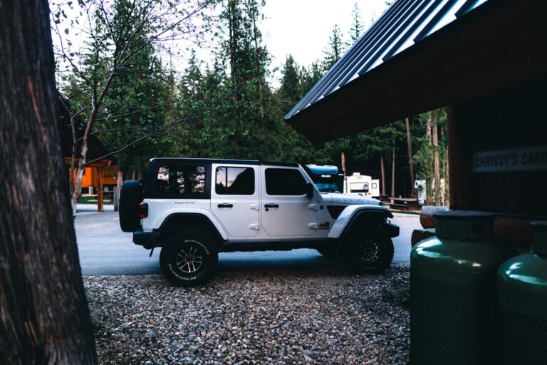 Unplug and Reconnect: Benefits of a Camping Retreat
